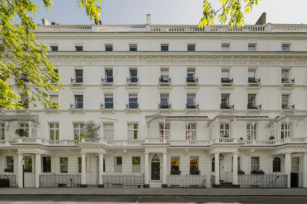 cadogan place, sw1x 1