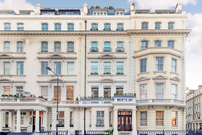 4 Cornwall Gardens, SW7