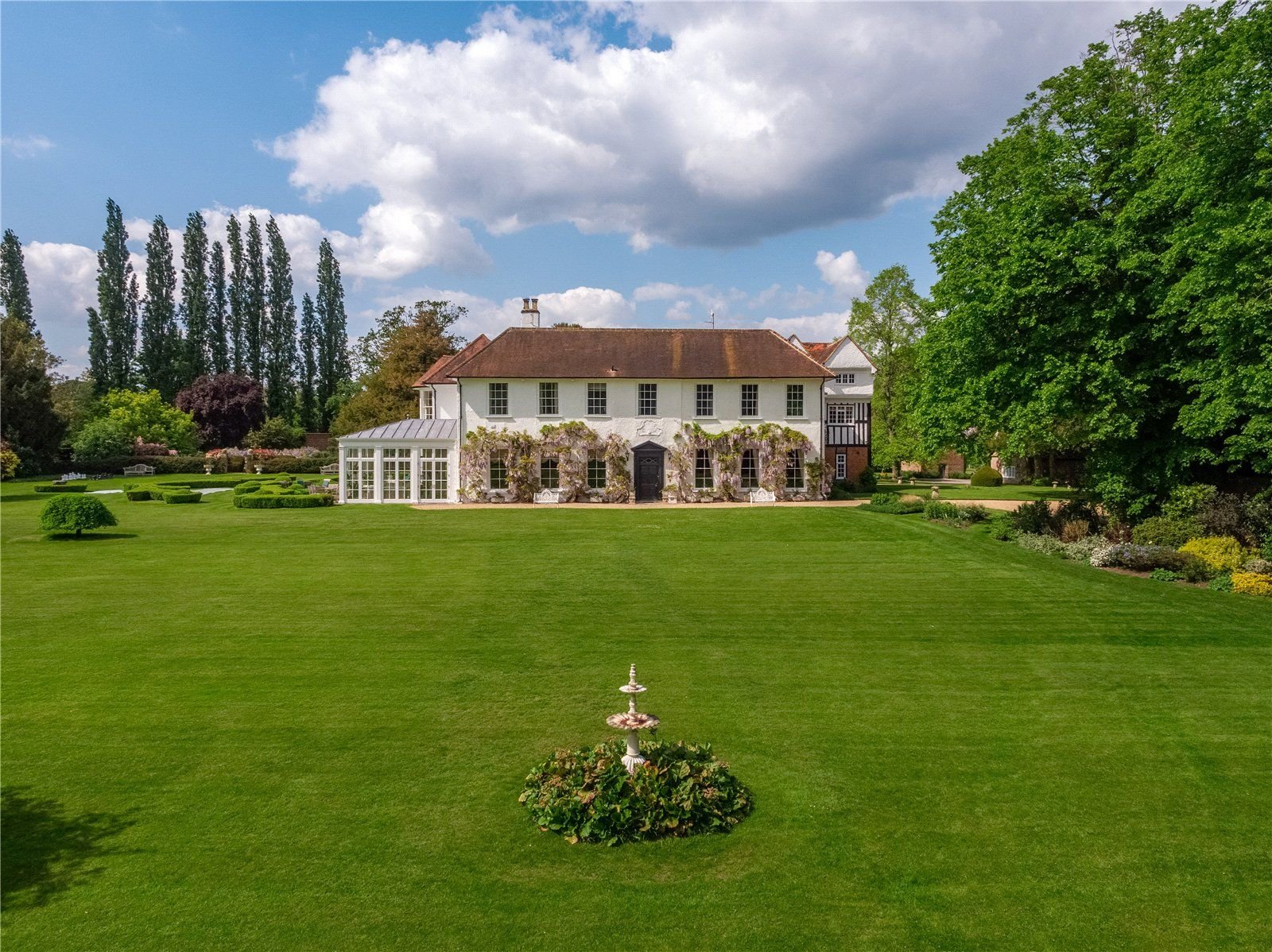 Little Marlow Manor, Church Road, Marlow, SL7